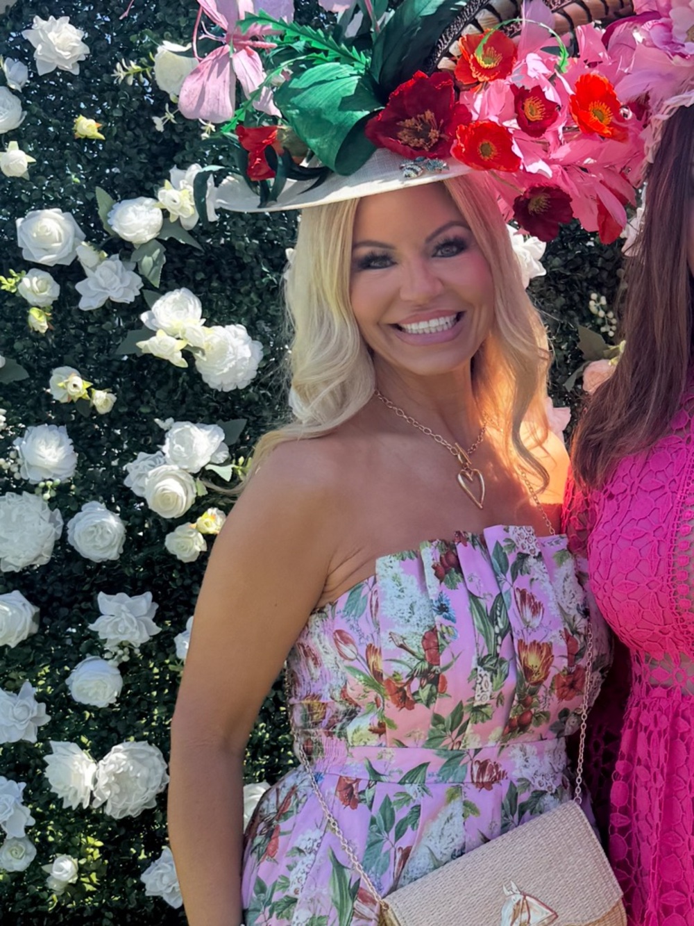 Derby dress and hat/fascinator pink dress outfit Kentucky Derby 🐎 - Picture 2 of 4